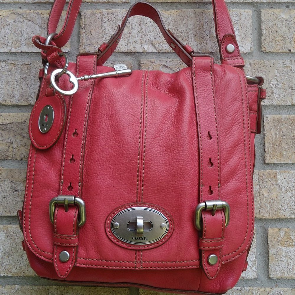 FOSSIL crossbody messenger leather bag.